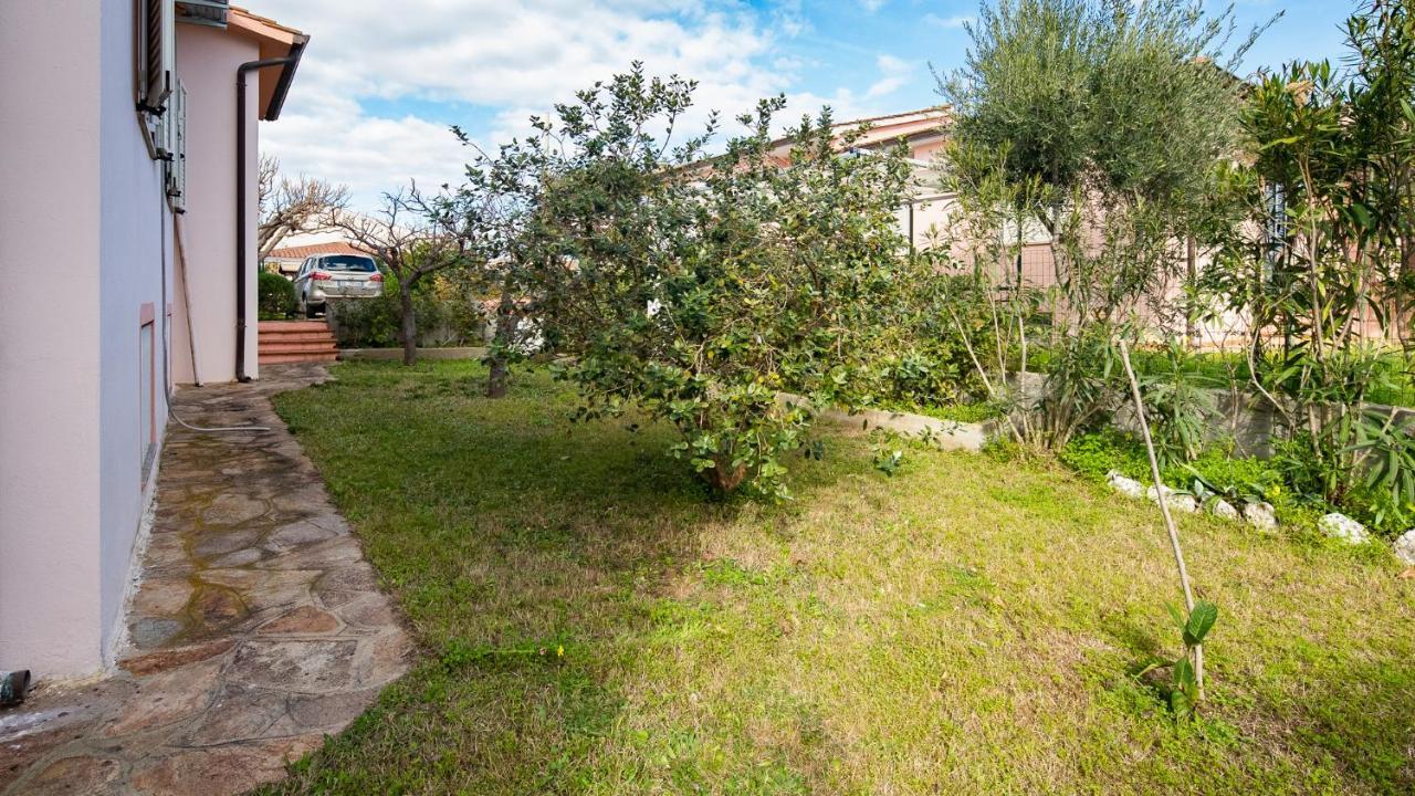 Welcomely - A Due Passi Dal Mare Apartment Budoni Exterior photo
